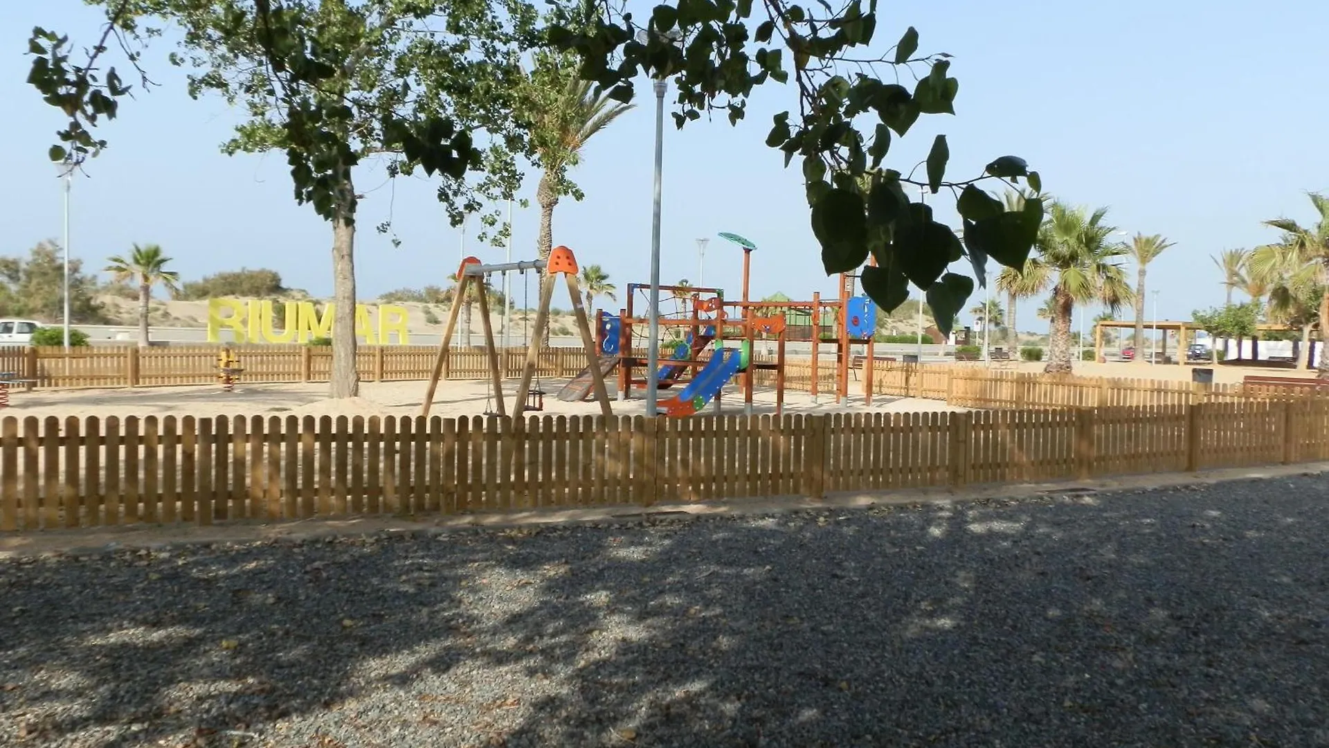 Vacaciones Junto Al Mar: Piscina, Aire Acondicionado, Mascotas Bienvenidas, Playa Para Perros, Wifi Gratis - Es-184-13 Riumar 0*,  Spain