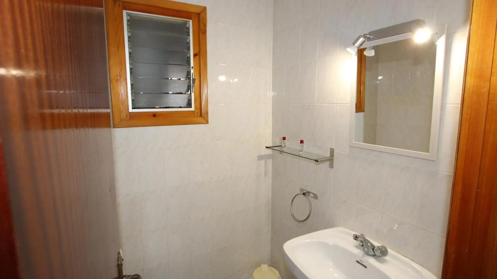 Vacaciones Junto Al Mar: Piscina, Aire Acondicionado, Mascotas Bienvenidas, Playa Para Perros, Wifi Gratis - Es-184-13 Riumar Spain